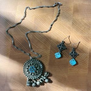 Vintage necklace & earrings
